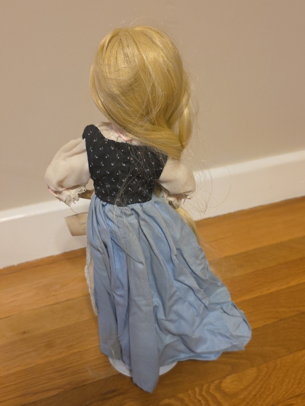 Edwin Knowles "RAPUNZEL"  China Doll - Picture 8 of 12